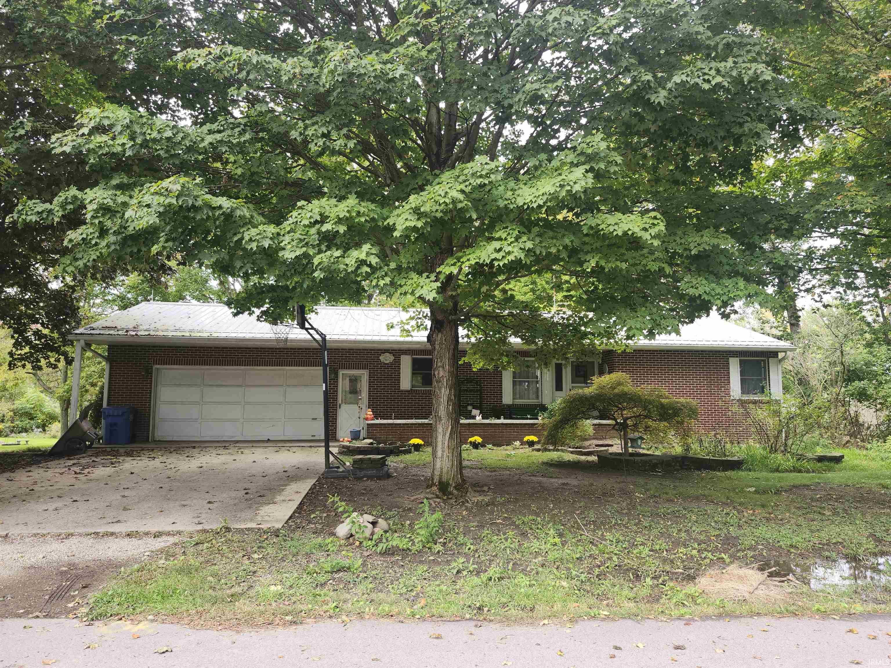 16 Stickler Road Columbia City, IN 46725 - Photo 1 of 3 Gallery Image 1