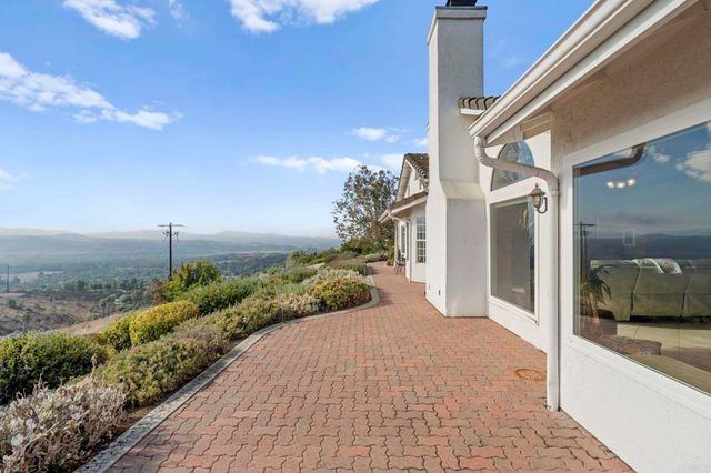 $1,312,000 | 2975 Dos Lomas, Fallbrook, CA 92028