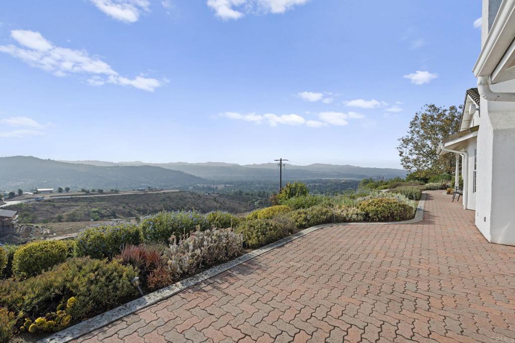 2975 Dos Lomas Fallbrook, CA 92028 - Photo 38 of 53