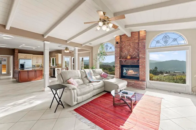 $1,250,000 | 2975 Dos Lomas, Fallbrook, CA 92028