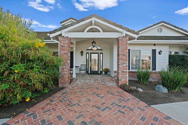 $1,312,000 | 2975 Dos Lomas, Fallbrook, CA 92028