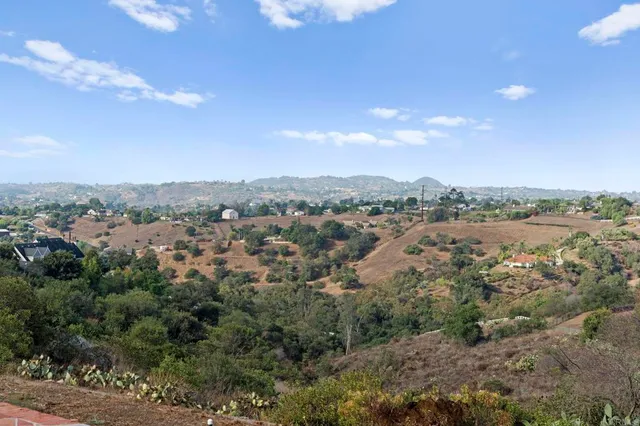 $1,250,000 | 2975 Dos Lomas, Fallbrook, CA 92028