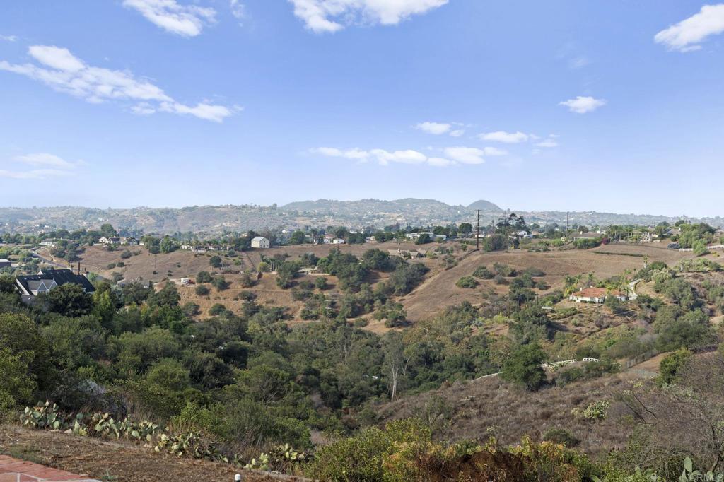 2975 Dos Lomas Fallbrook, CA 92028 - Photo 43 of 53