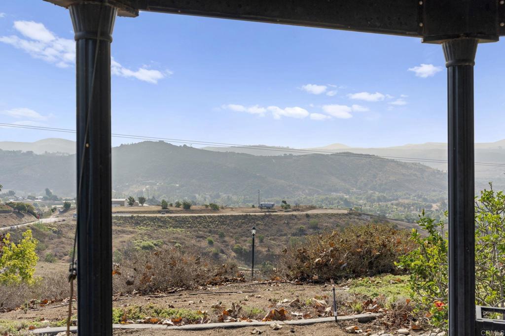 2975 Dos Lomas Fallbrook, CA 92028 - Photo 45 of 53