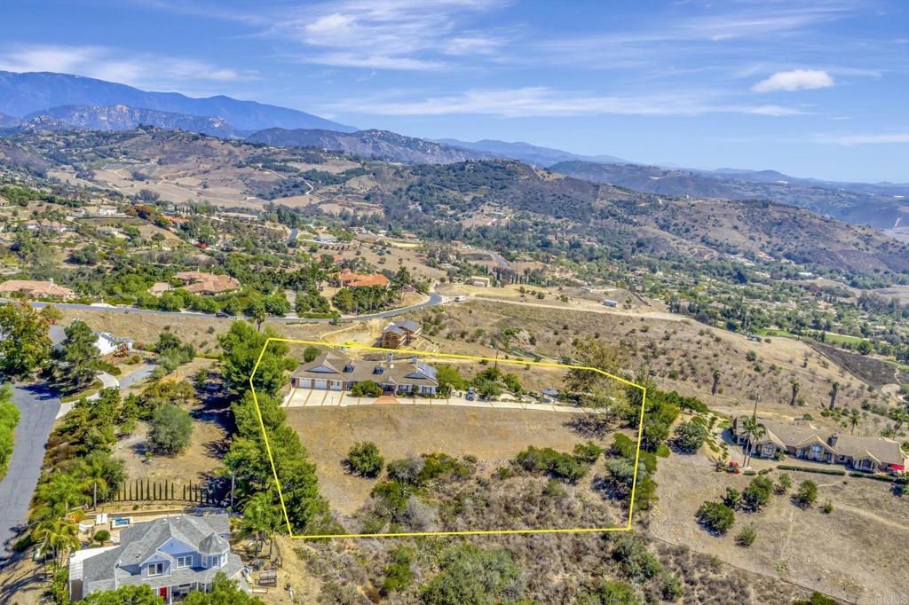 2975 Dos Lomas Fallbrook, CA 92028 - Photo 51 of 53 Approximate Property Lines