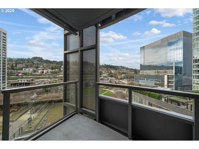$449,900 | 3601 South River Parkway, Unit 800, Portland, OR 97239