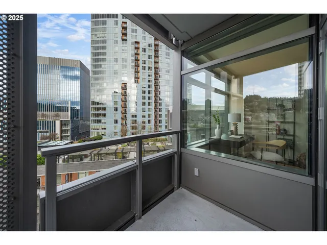 $449,900 | 3601 South River Parkway, Unit 800, Portland, OR 97239