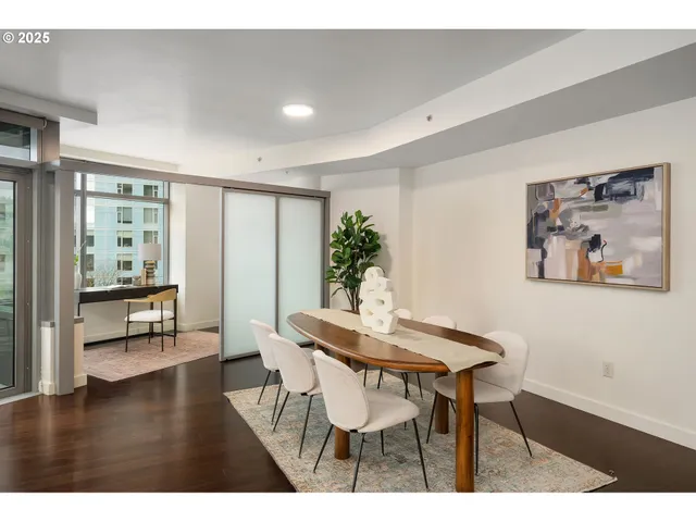 $449,900 | 3601 South River Parkway, Unit 800, Portland, OR 97239