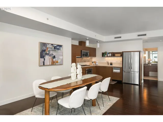 $449,900 | 3601 South River Parkway, Unit 800, Portland, OR 97239