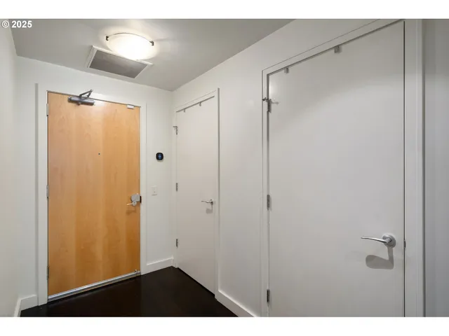 $449,900 | 3601 South River Parkway, Unit 800, Portland, OR 97239