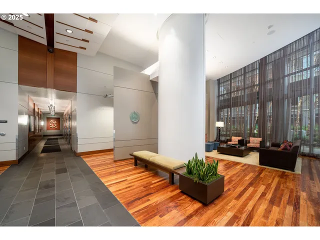 $449,900 | 3601 South River Parkway, Unit 800, Portland, OR 97239