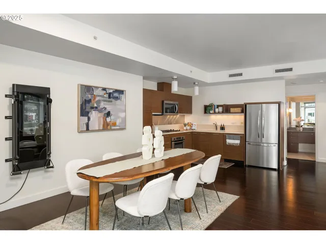 $449,900 | 3601 South River Parkway, Unit 800, Portland, OR 97239