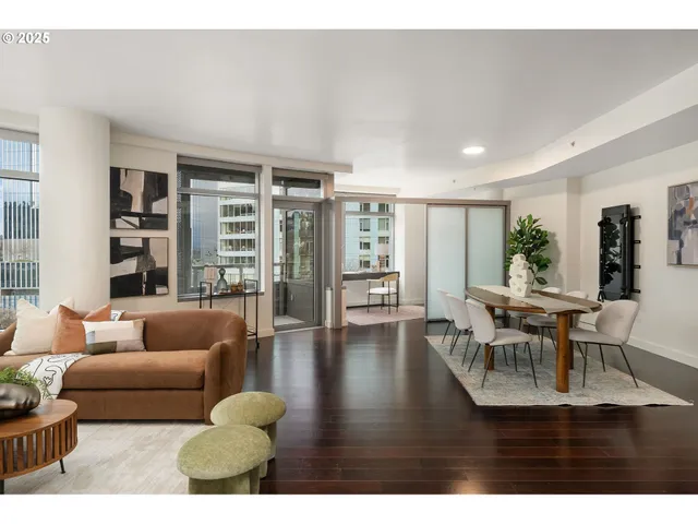 $449,900 | 3601 South River Parkway, Unit 800, Portland, OR 97239