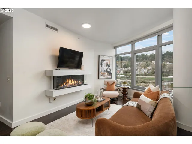 $449,900 | 3601 South River Parkway, Unit 800, Portland, OR 97239