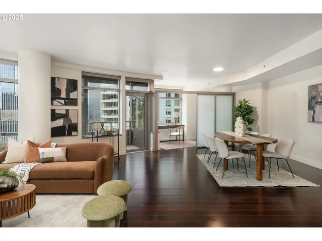 $449,900 | 3601 South River Parkway, Unit 800, Portland, OR 97239