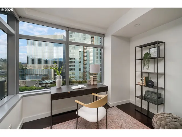 $449,900 | 3601 South River Parkway, Unit 800, Portland, OR 97239