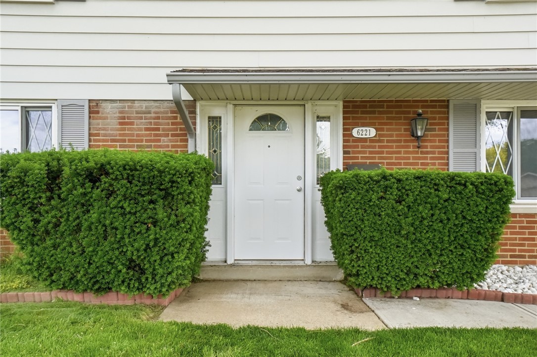 6221 Longford Road Dayton, OH 45424 - Photo 4 of 45
