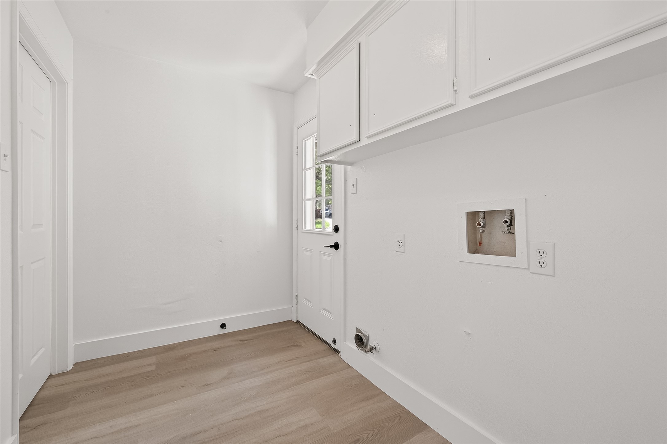 6210 Rippling Hollow Drive Spring, TX 77379 - Photo 17 of 50 a view of an empty room