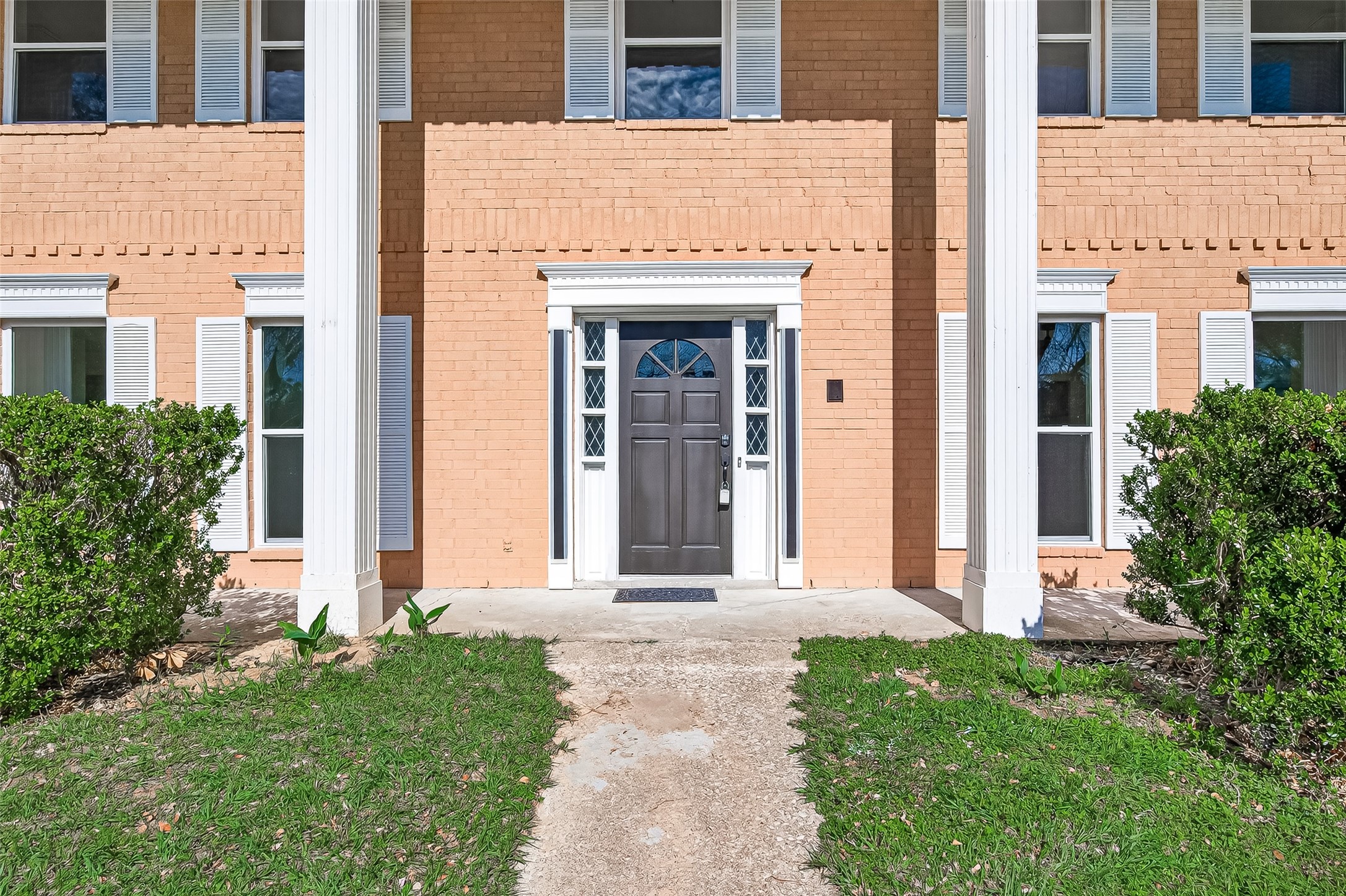 6210 Rippling Hollow Drive Spring, TX 77379 - Photo 2 of 50 a front view of a house with garden