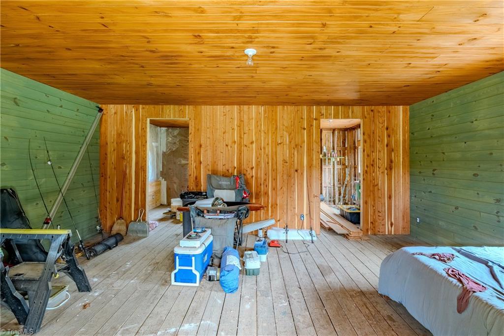 585 Oak Grove Church Road Mount Airy, NC 27030 - Photo 17 of 34