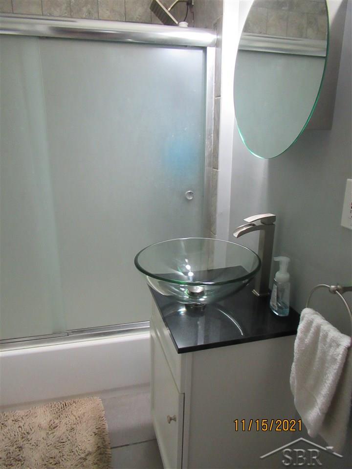 310 Adams Road Saginaw, MI 48609 - Photo 10 of 22 50060869-9.JPG
