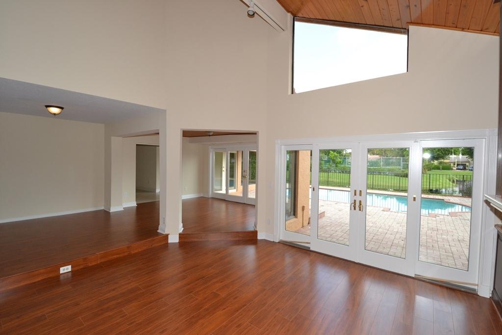 23184 Boca Club Colony Circle Boca Raton, FL 33433 - Photo 11 of 35 11