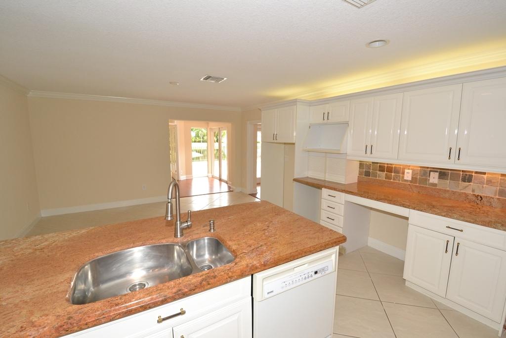 23184 Boca Club Colony Circle Boca Raton, FL 33433 - Photo 25 of 35 25