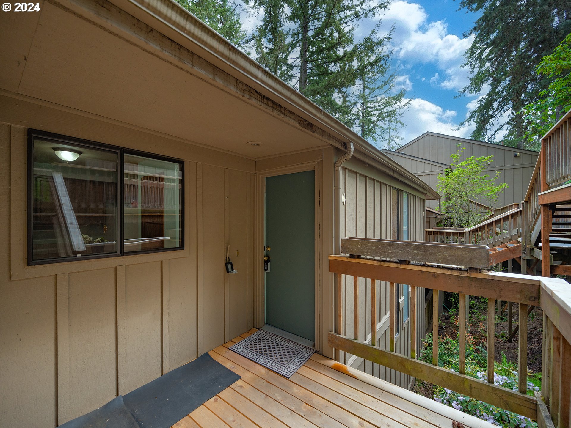104 Treehill Loop Eugene, OR 97405 - Photo 1 of 47 Gallery Image 1