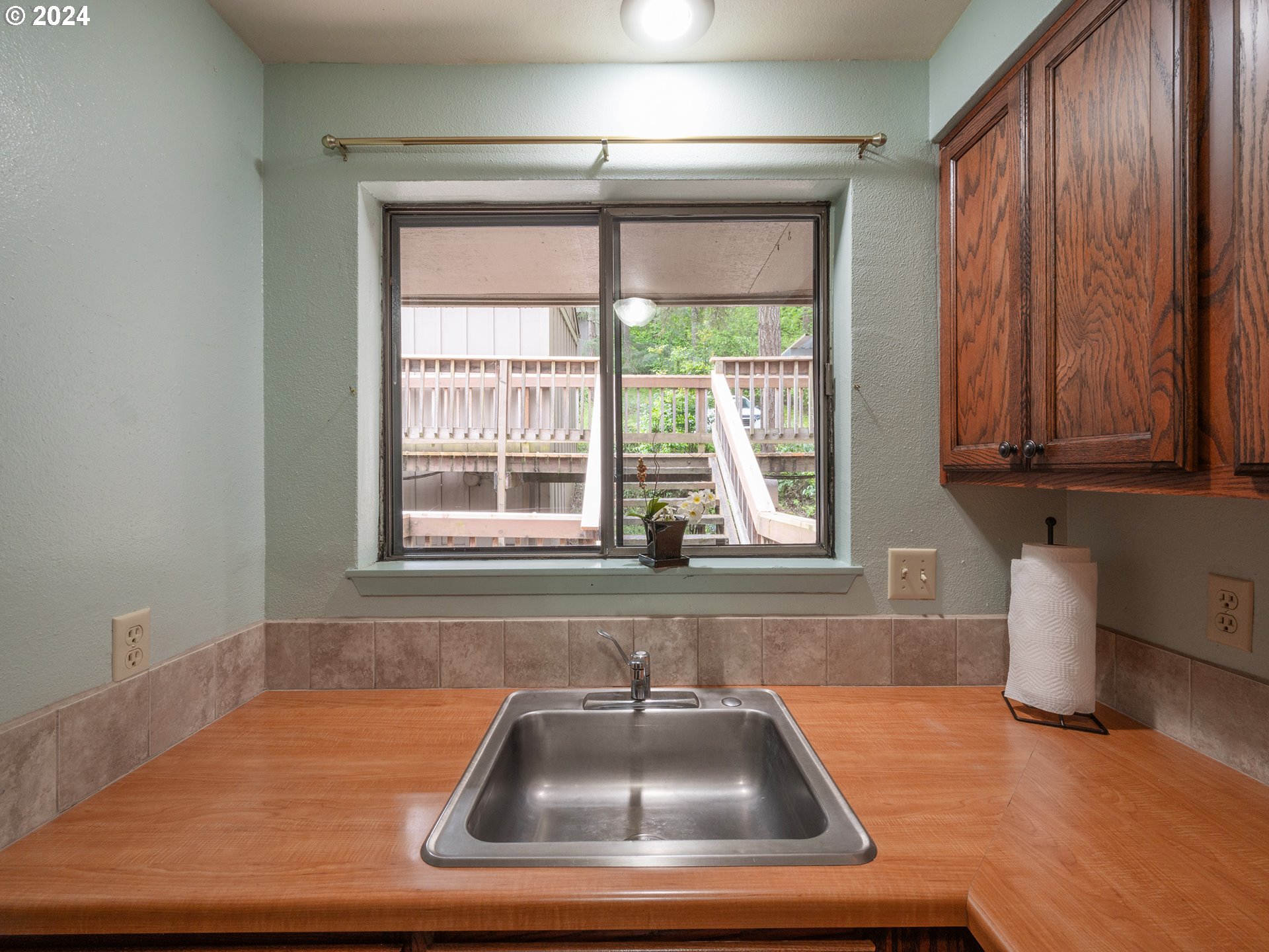 104 Treehill Loop Eugene, OR 97405 - Photo 35 of 47 Gallery Image 35