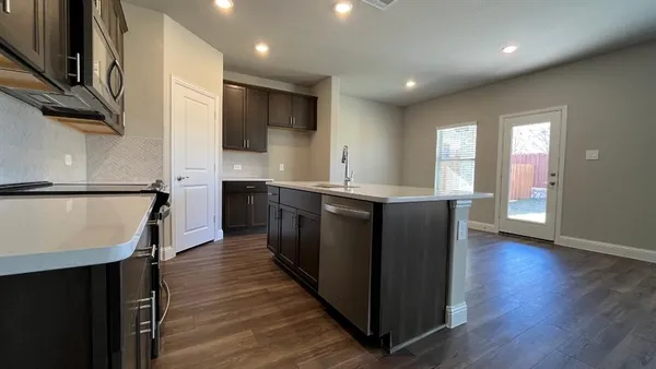 $2,349 | 2004 Scarlet Lane, Melissa, TX 75454