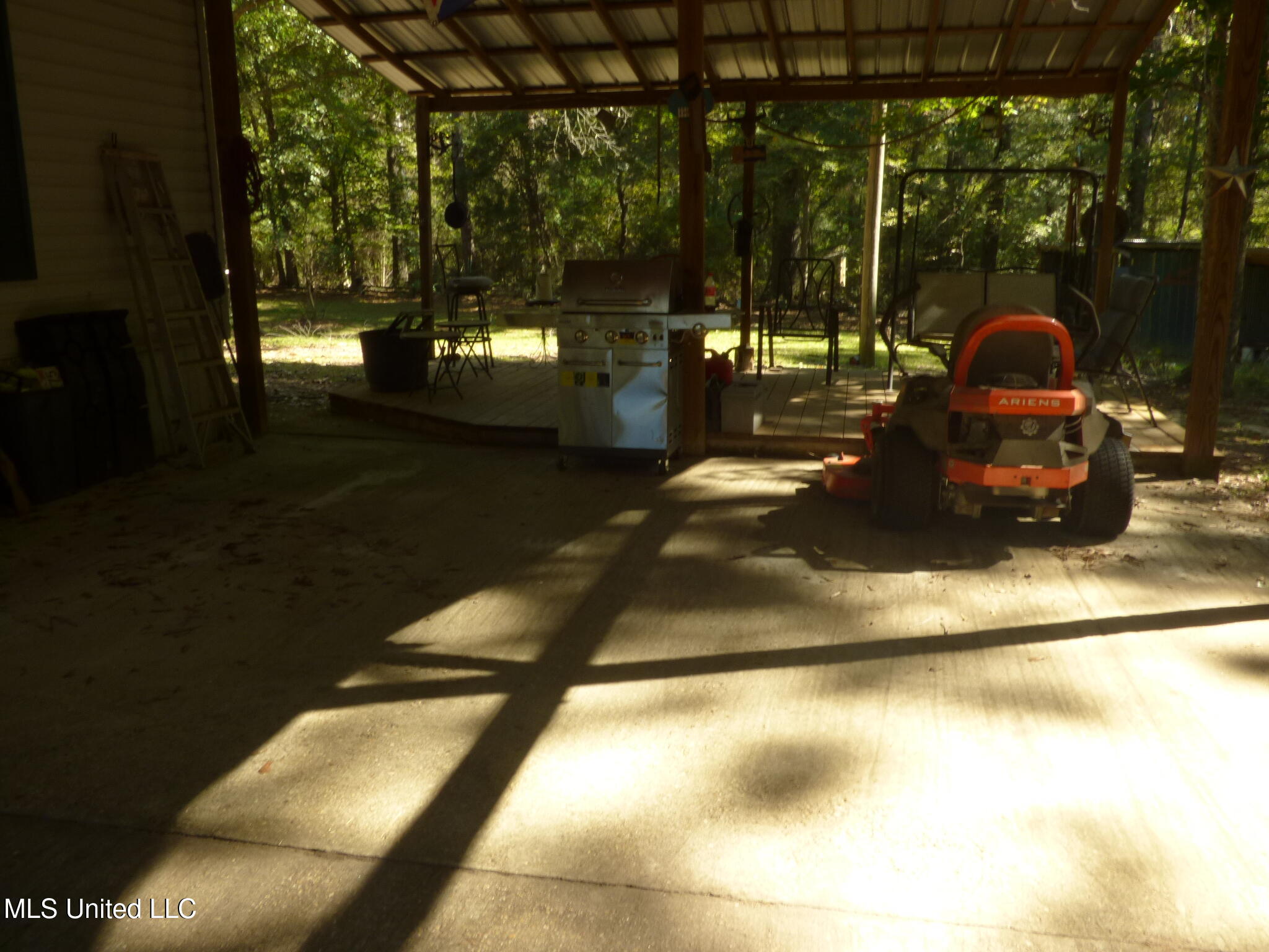 1055 Summer Oak Lane Summit, MS 39666 - Photo 12 of 15 P1330877