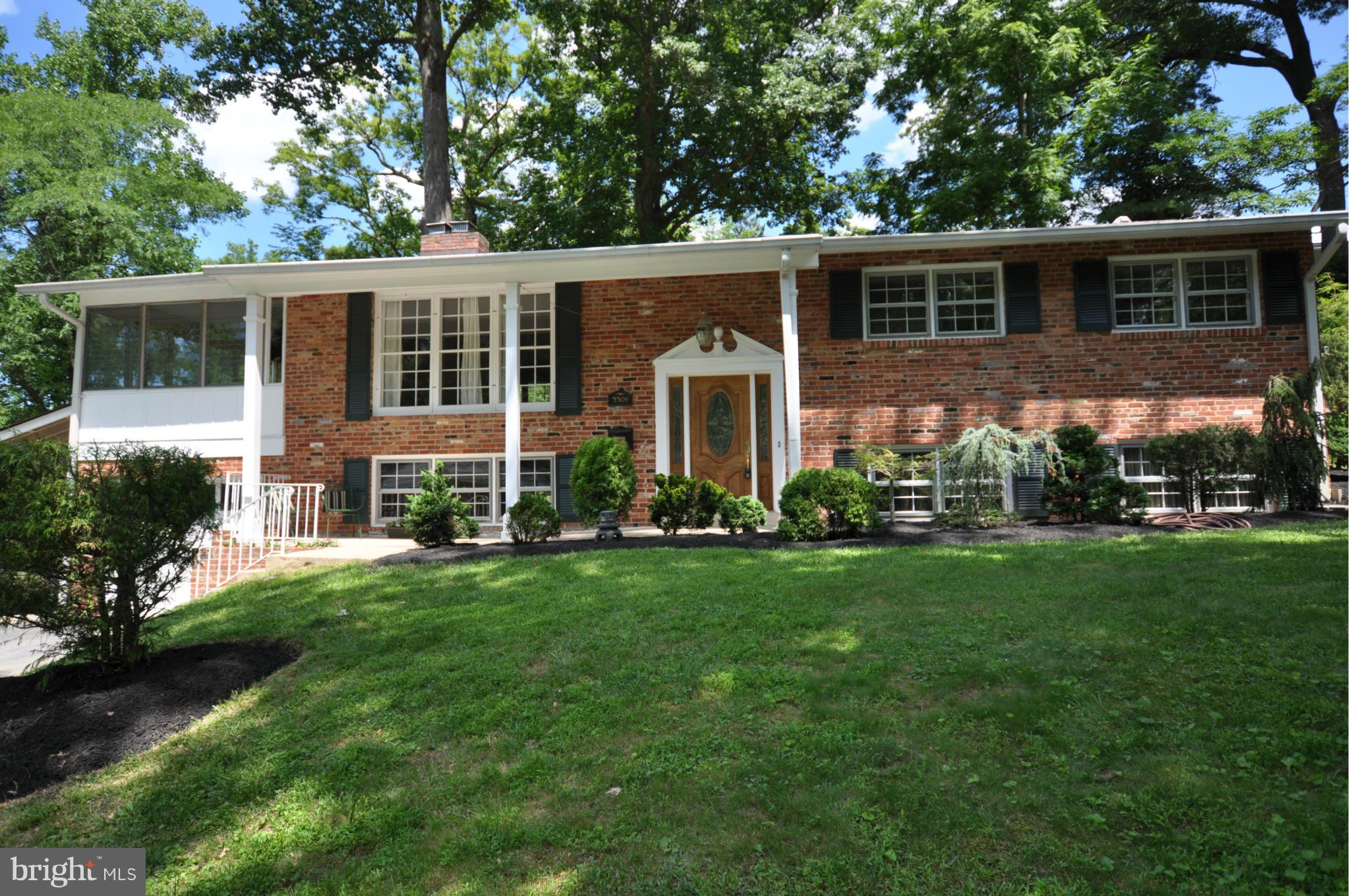3309 Midland Road Fairfax, VA 22031 - Photo 1 of 30 Exterior (Front)