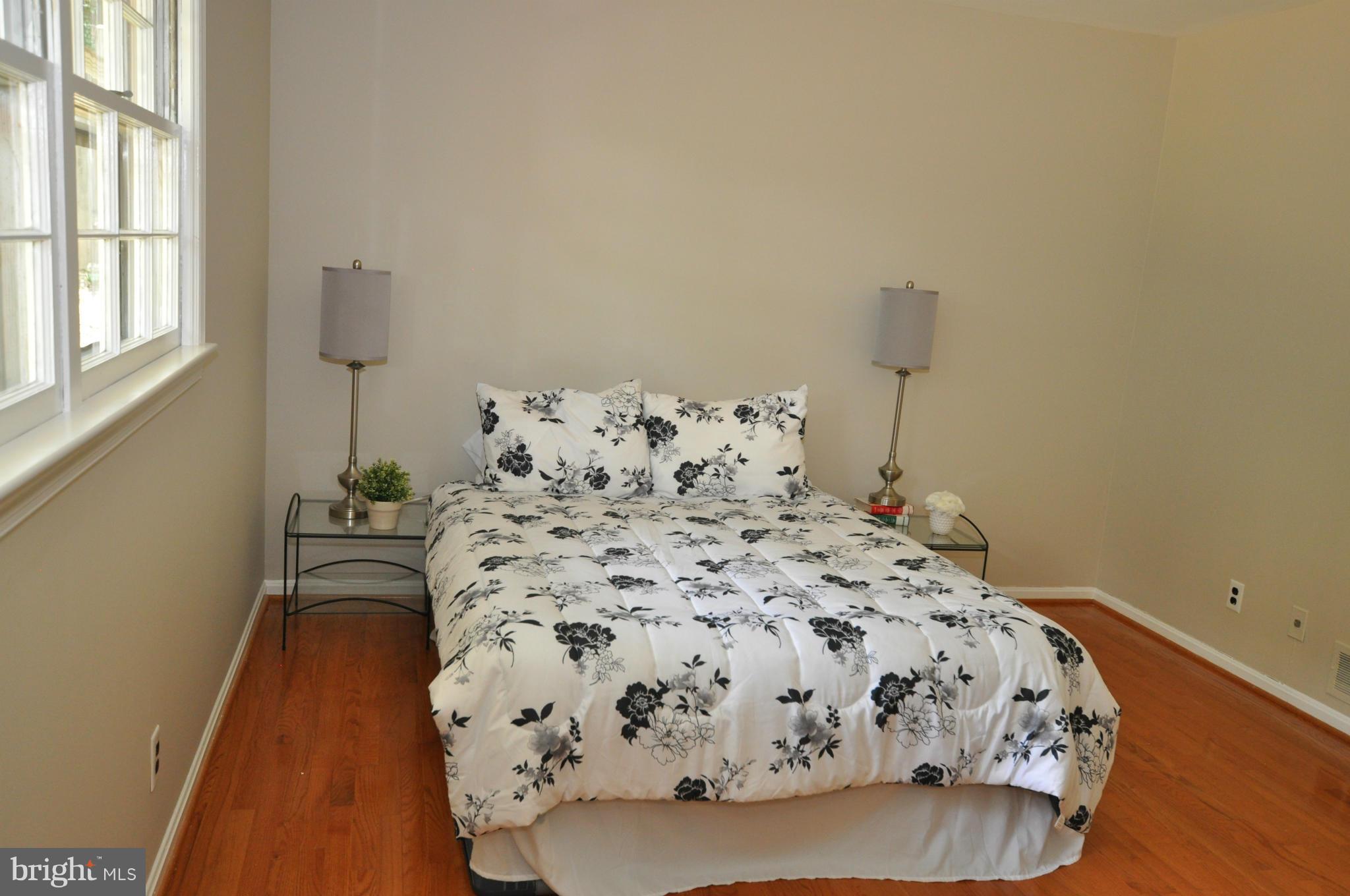 3309 Midland Road Fairfax, VA 22031 - Photo 14 of 30 Bedroom (Master)