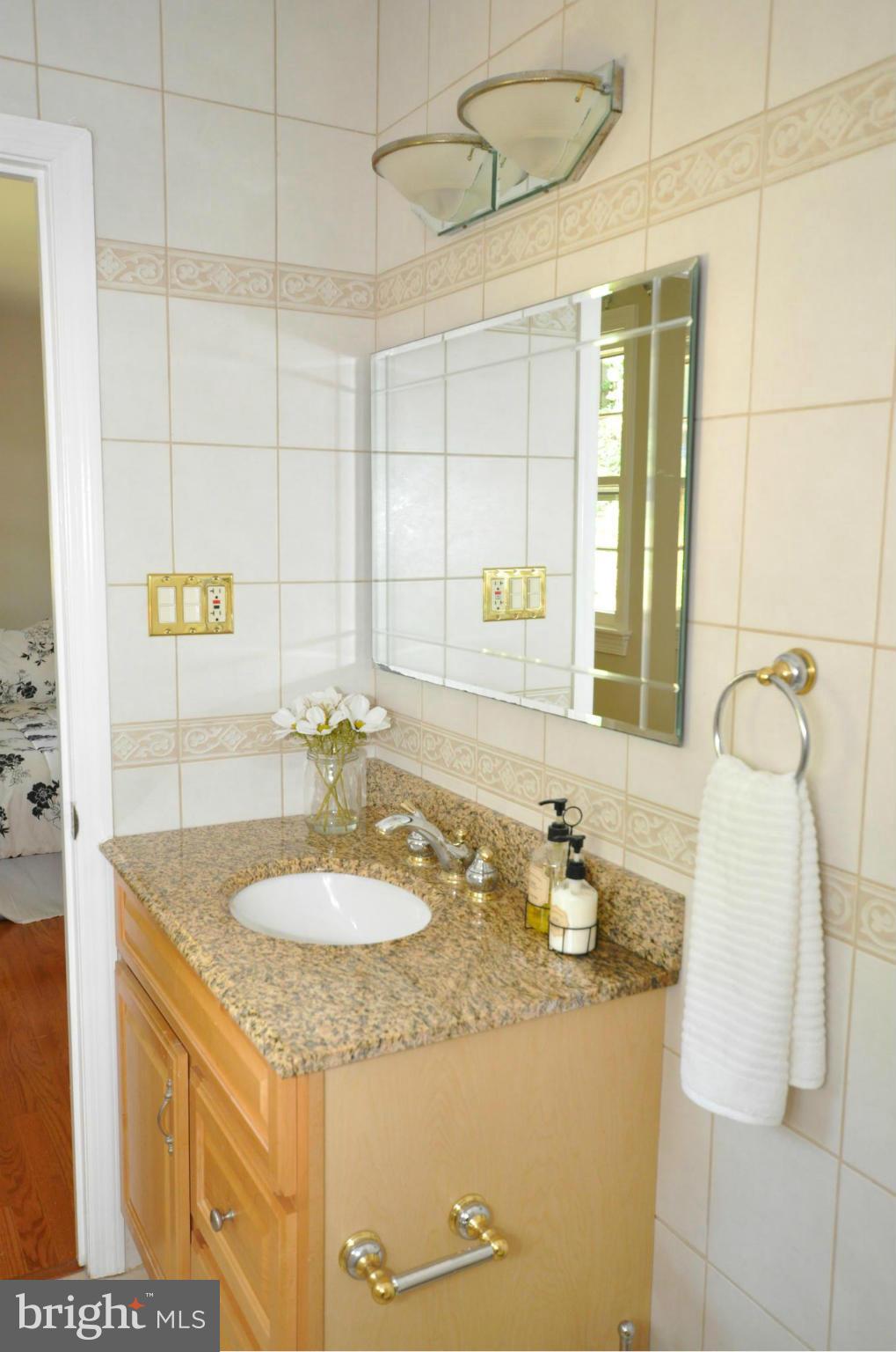 3309 Midland Road Fairfax, VA 22031 - Photo 25 of 30 Bath