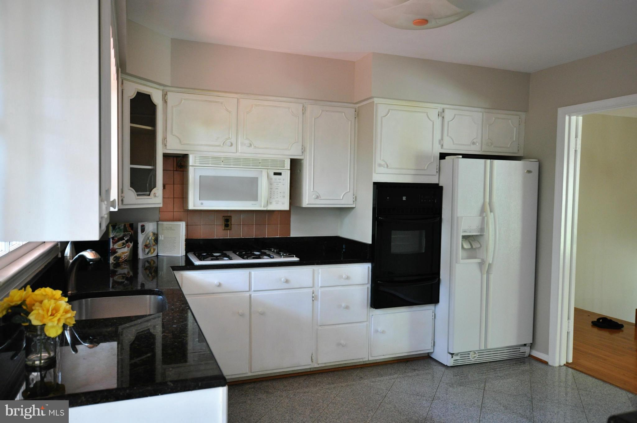 3309 Midland Road Fairfax, VA 22031 - Photo 9 of 30 Kitchen