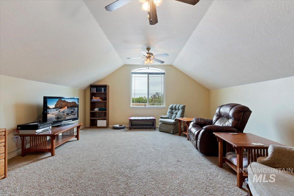 6424 Ustick Road Nampa, ID 83687 - Photo 33 of 46