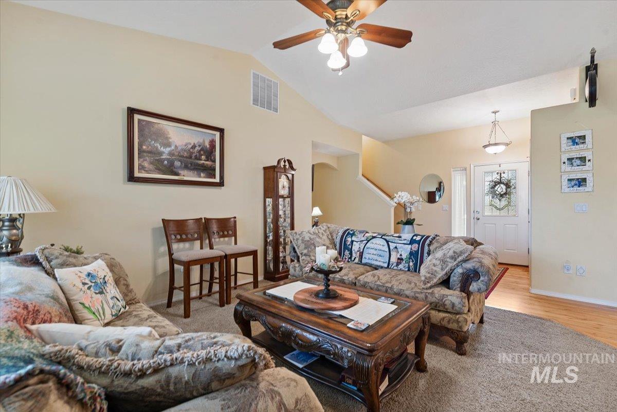 6424 Ustick Road Nampa, ID 83687 - Photo 9 of 46