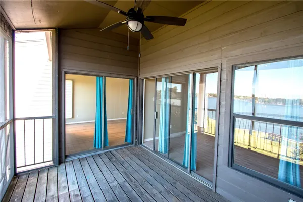 $1,950 | 202 Lakeview Terrace, Unit H, Conroe, TX 77356