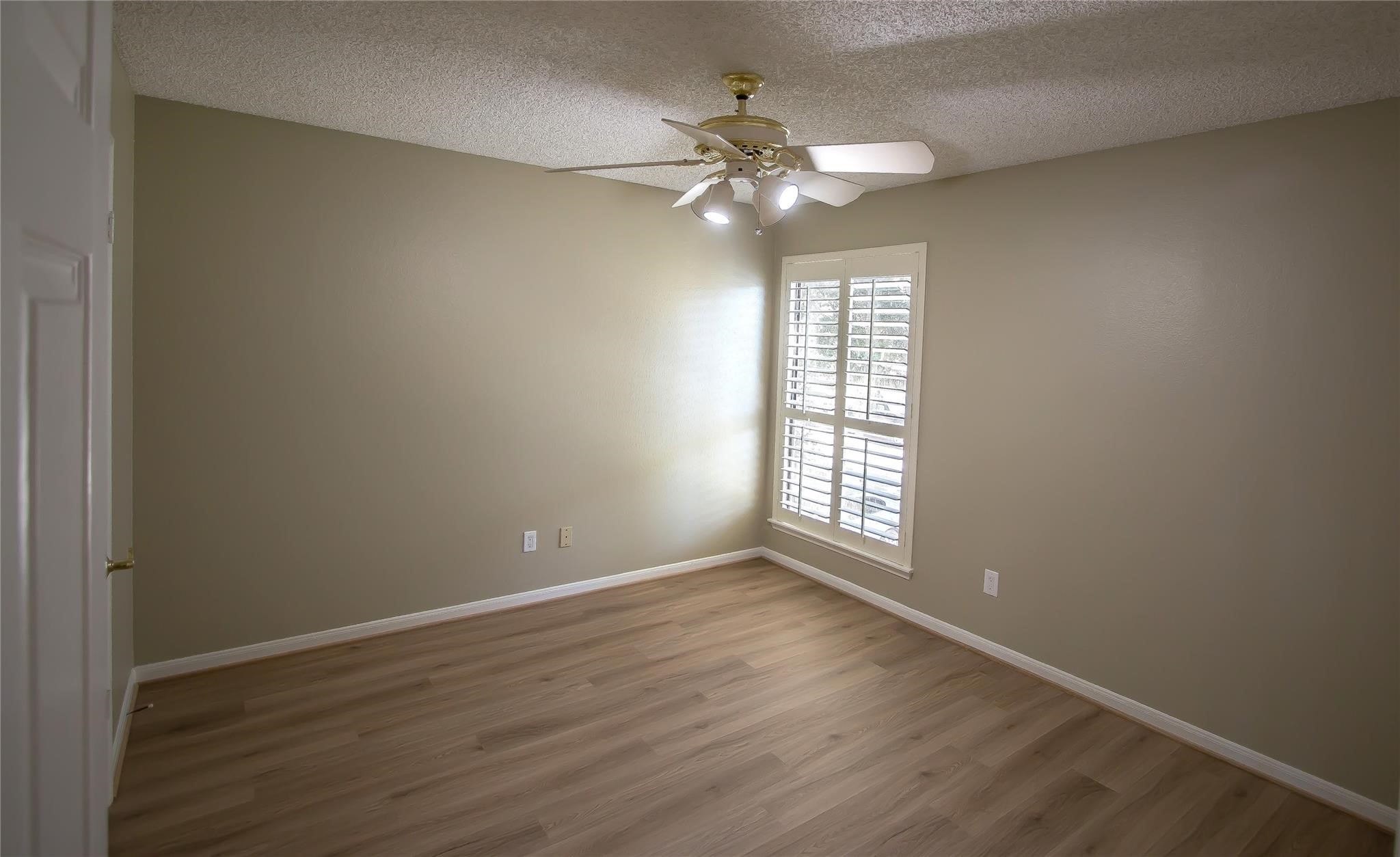 202 Lakeview Terrace, Unit H Conroe, TX 77356 - Photo 25 of 37
