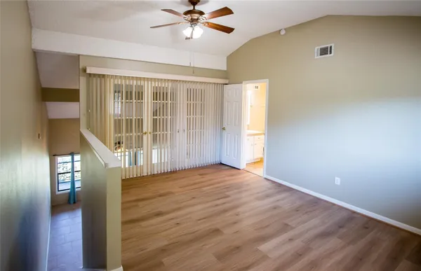 $1,950 | 202 Lakeview Terrace, Unit H, Conroe, TX 77356