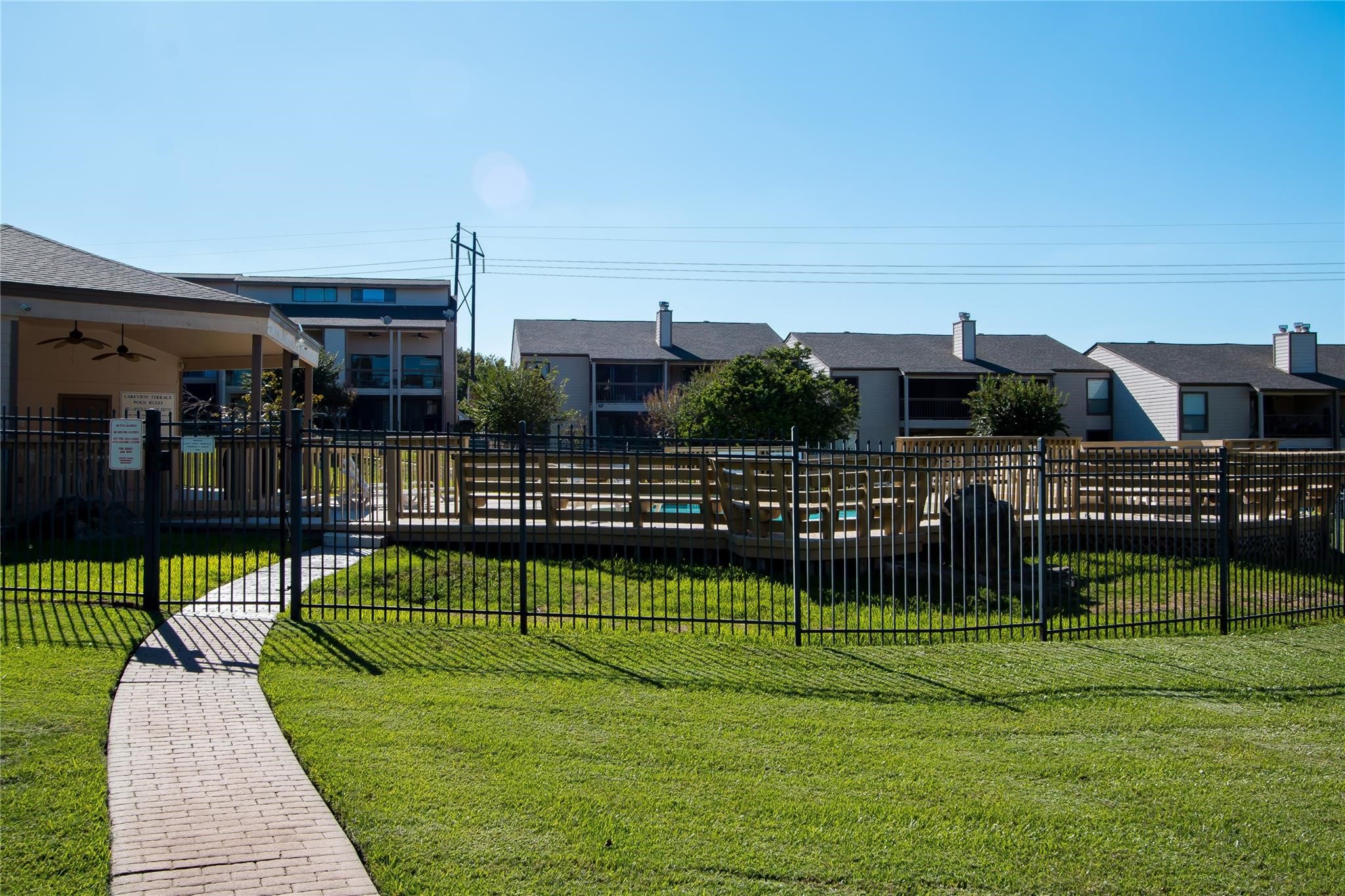 202 Lakeview Terrace, Unit H Conroe, TX 77356 - Photo 36 of 37