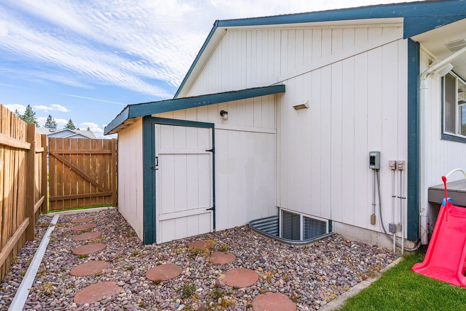 123 East Ballard Road Colbert, WA 99005 - Photo 30 of 37