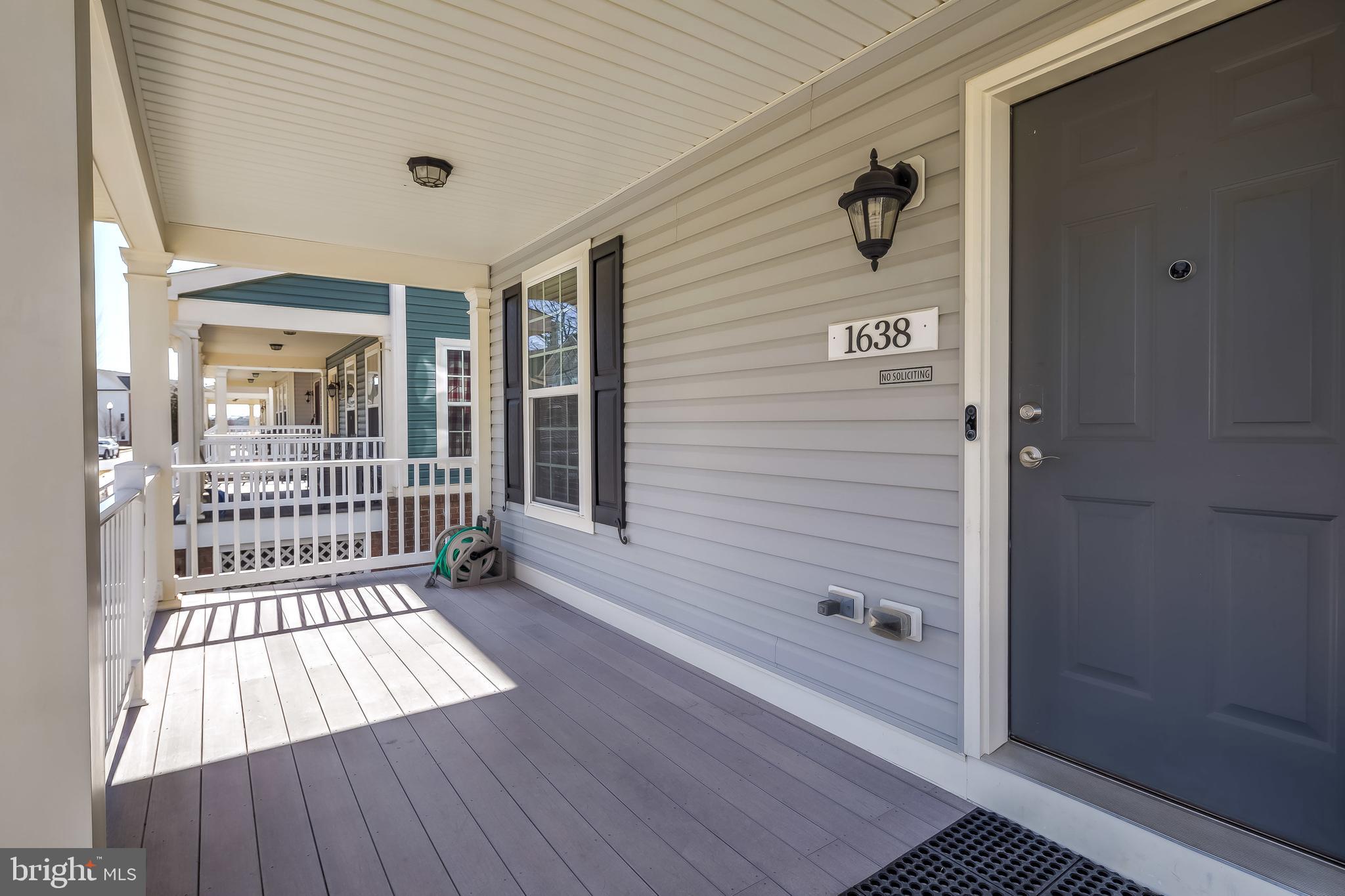 1638 Renaissance Drive Baltimore, MD 21221 - Photo 2 of 29 Front Porch