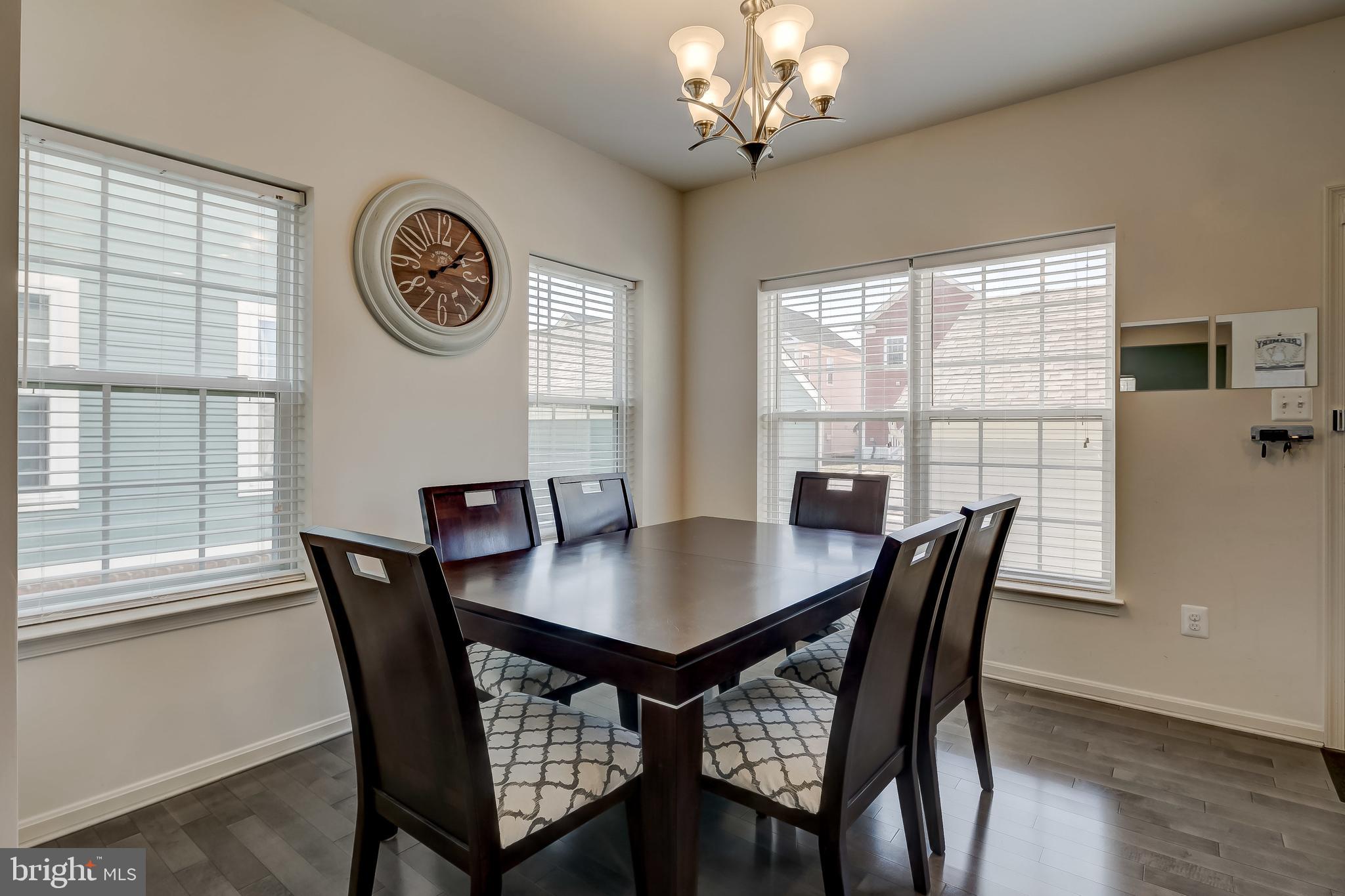 1638 Renaissance Drive Baltimore, MD 21221 - Photo 5 of 29 Dining Area