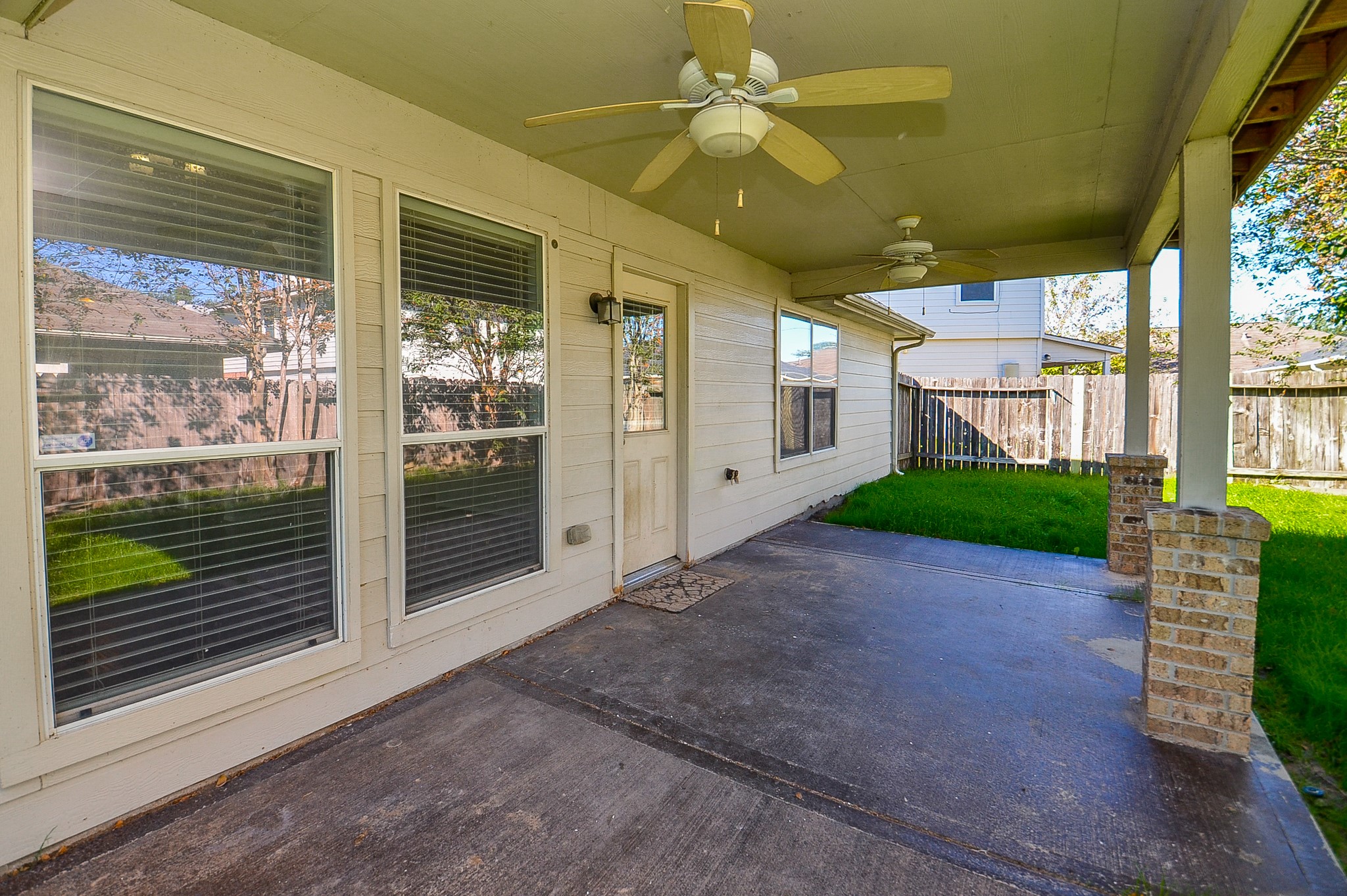 25226 Diamond Ranch Drive Katy, TX 77494 - Photo 25 of 28 a view of a porch with a backyard