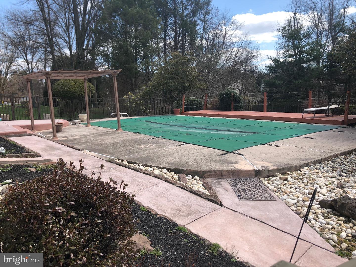 4 Rotterdam Road North Southampton, PA 18966 - Photo 5 of 24 Pool