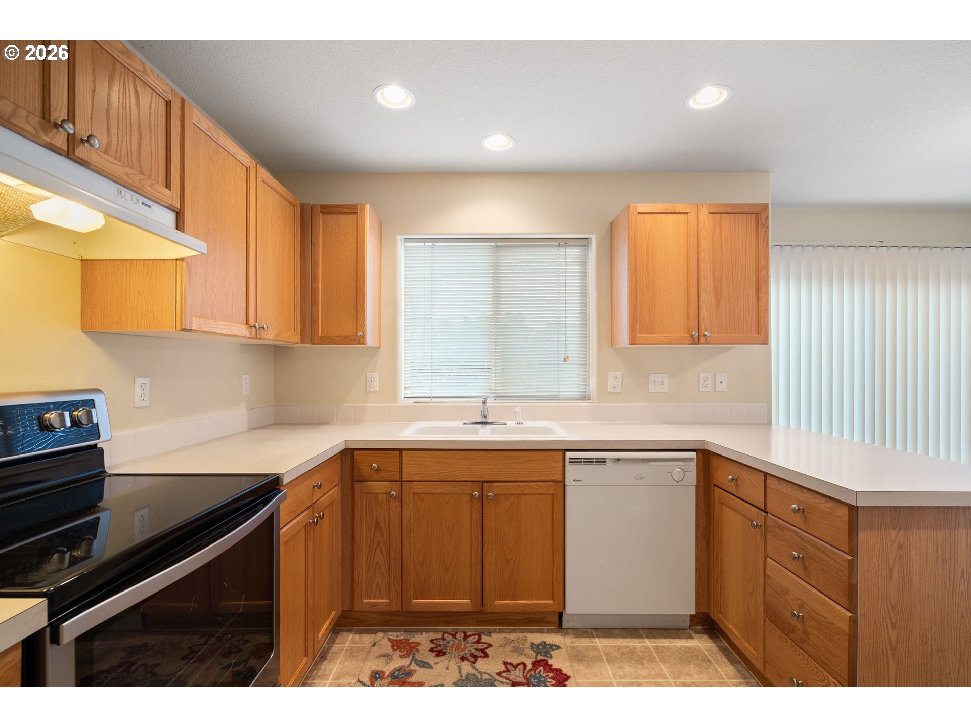 618 Northeast Mariners Loop Portland, OR 97211 - Photo 13 of 40 Gallery Image 13