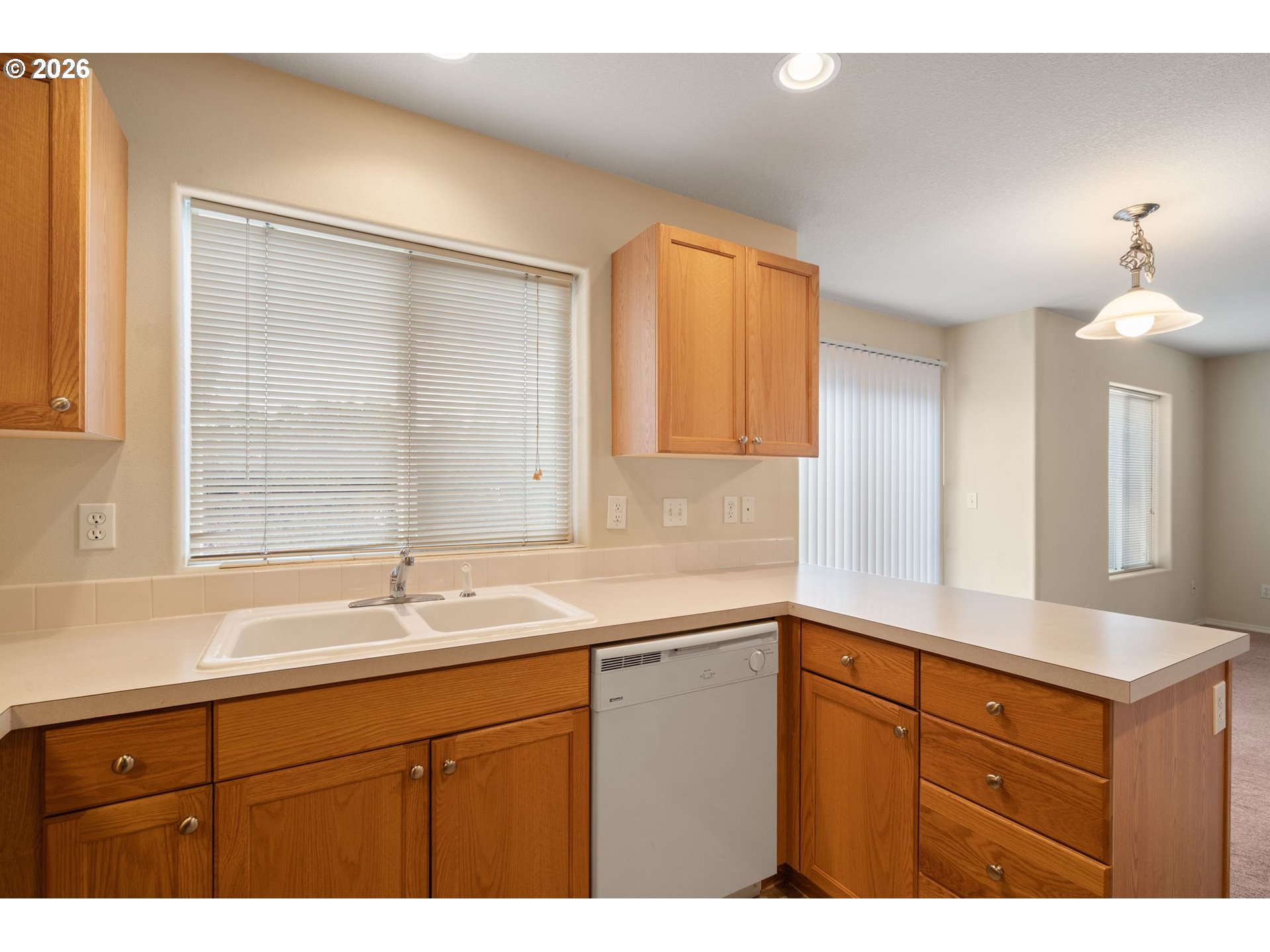 618 Northeast Mariners Loop Portland, OR 97211 - Photo 14 of 40 Gallery Image 14