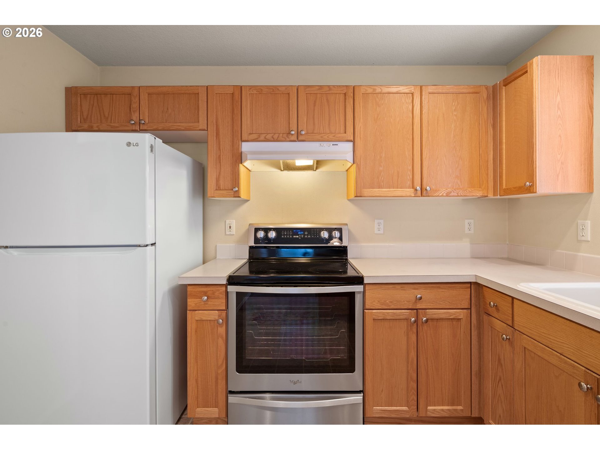 618 Northeast Mariners Loop Portland, OR 97211 - Photo 17 of 40 Gallery Image 17