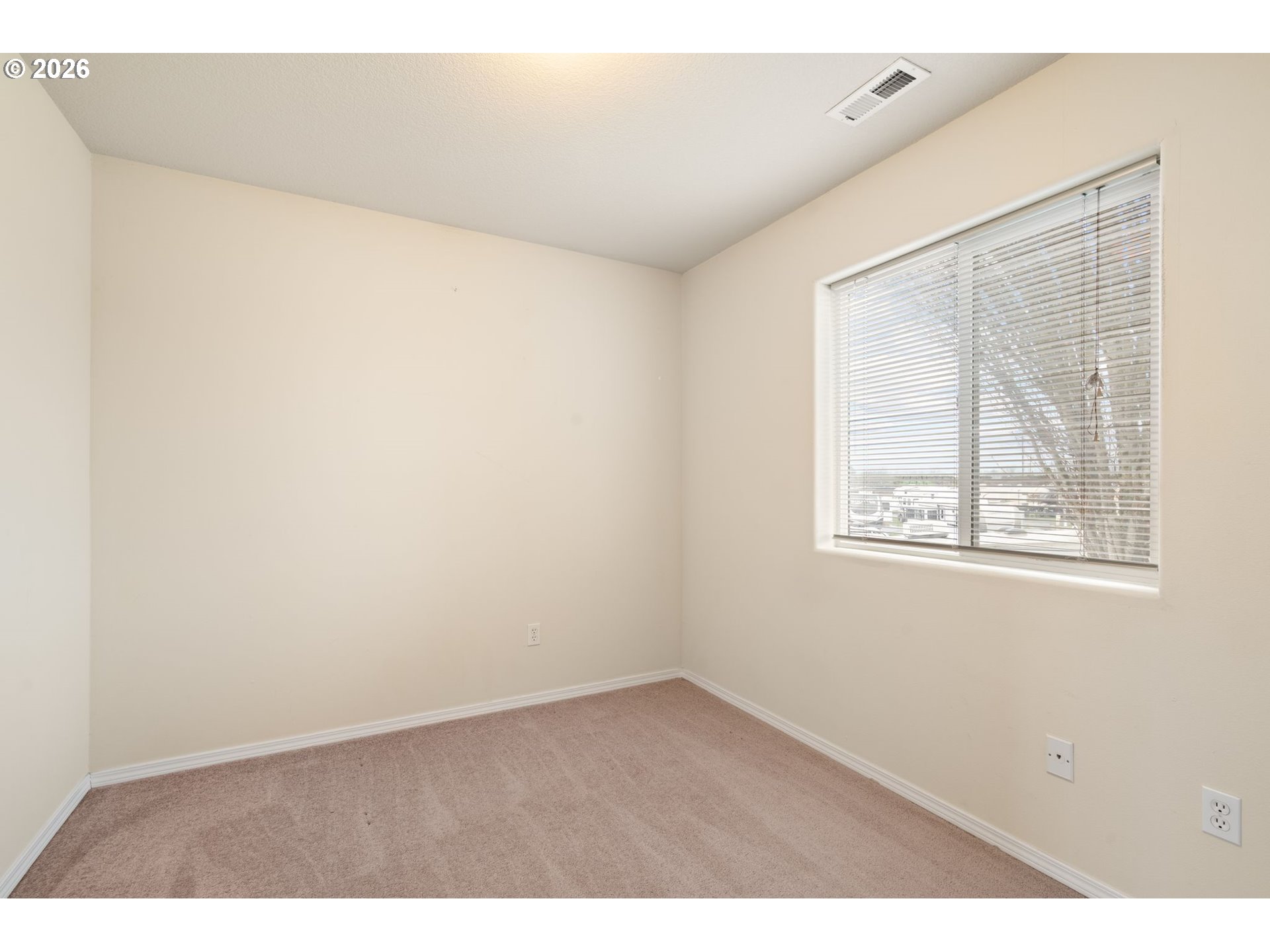 618 Northeast Mariners Loop Portland, OR 97211 - Photo 28 of 40 Gallery Image 28